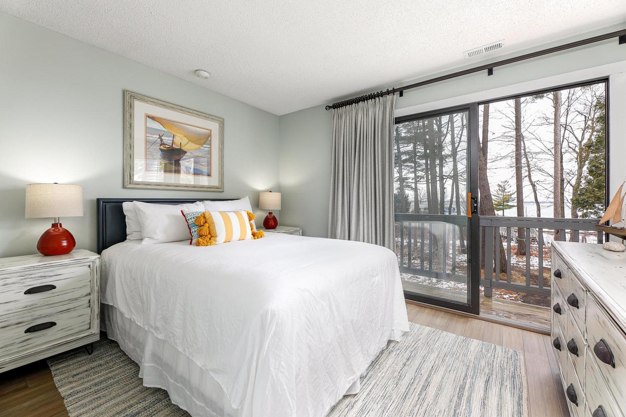 Snug Lake View Condo The Shores Traverse City Exterior foto